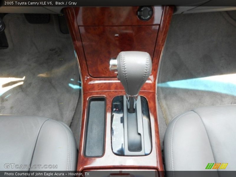 Black / Gray 2005 Toyota Camry XLE V6