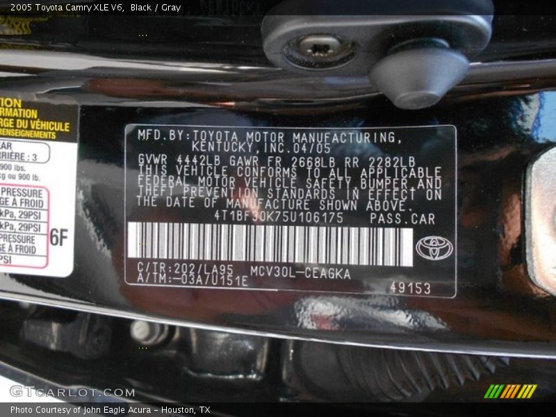 Black / Gray 2005 Toyota Camry XLE V6