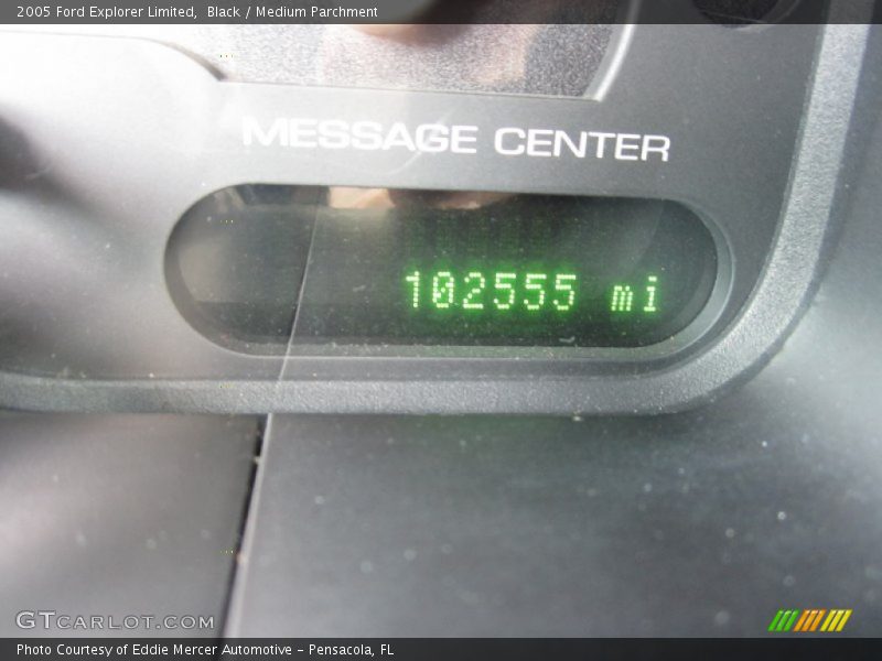 Black / Medium Parchment 2005 Ford Explorer Limited