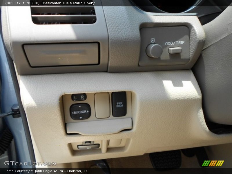 Breakwater Blue Metallic / Ivory 2005 Lexus RX 330