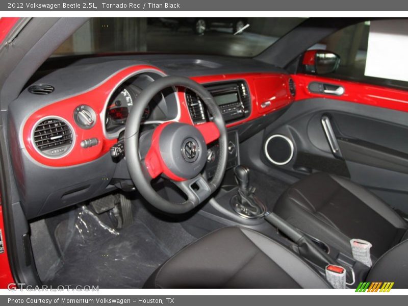 Tornado Red / Titan Black 2012 Volkswagen Beetle 2.5L