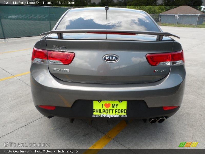 Titanium / Black Sport 2011 Kia Forte Koup SX