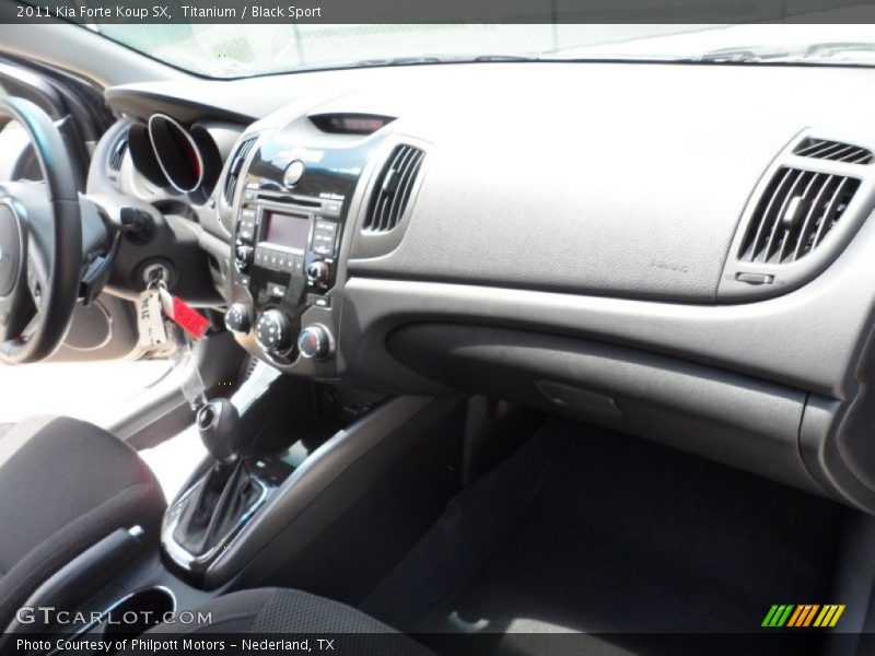 Titanium / Black Sport 2011 Kia Forte Koup SX