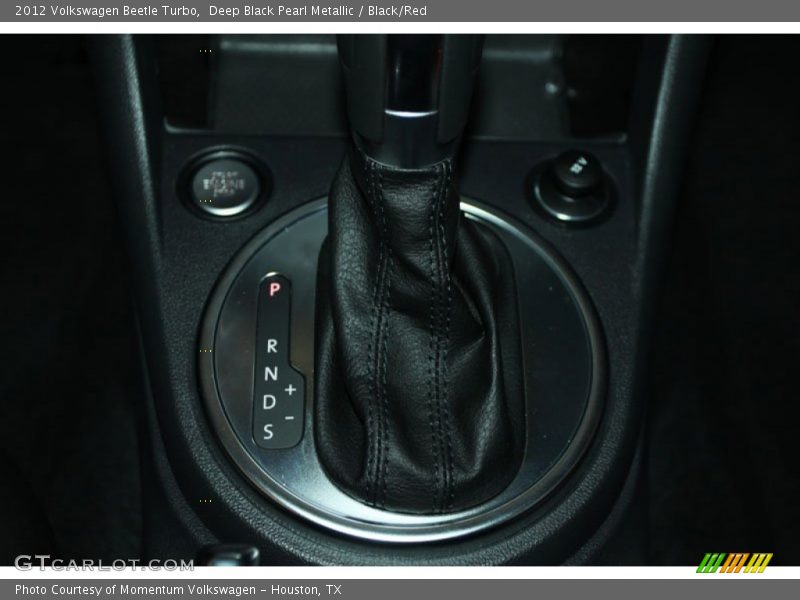 Deep Black Pearl Metallic / Black/Red 2012 Volkswagen Beetle Turbo