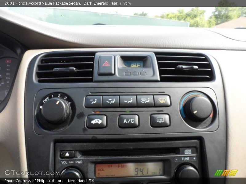 Controls of 2001 Accord Value Package Sedan