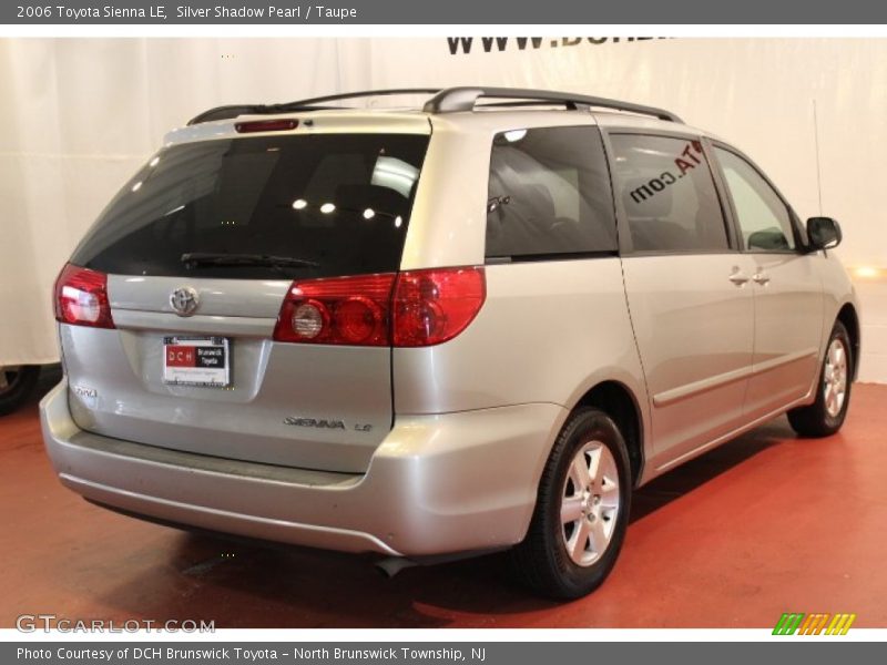 Silver Shadow Pearl / Taupe 2006 Toyota Sienna LE