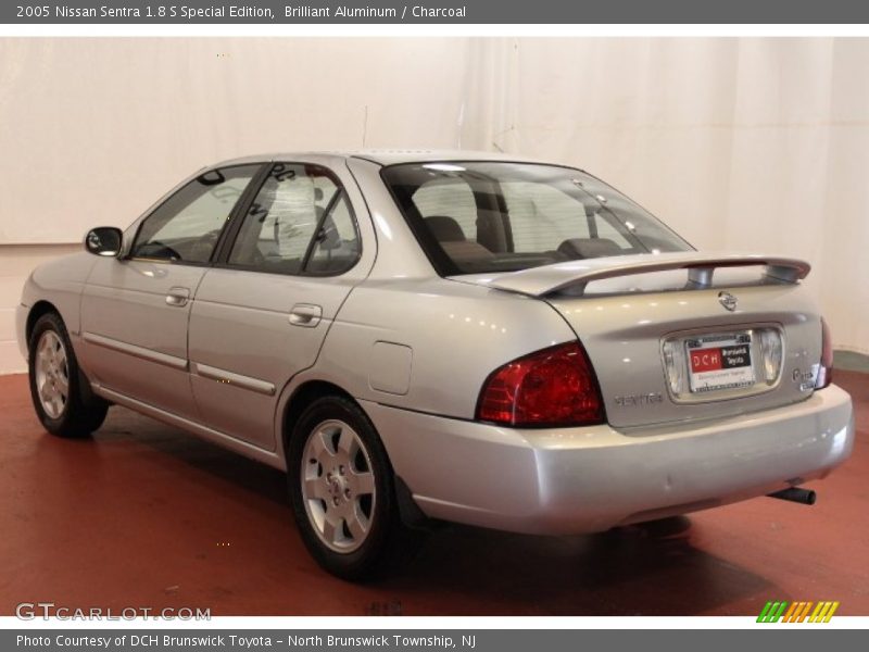 Brilliant Aluminum / Charcoal 2005 Nissan Sentra 1.8 S Special Edition