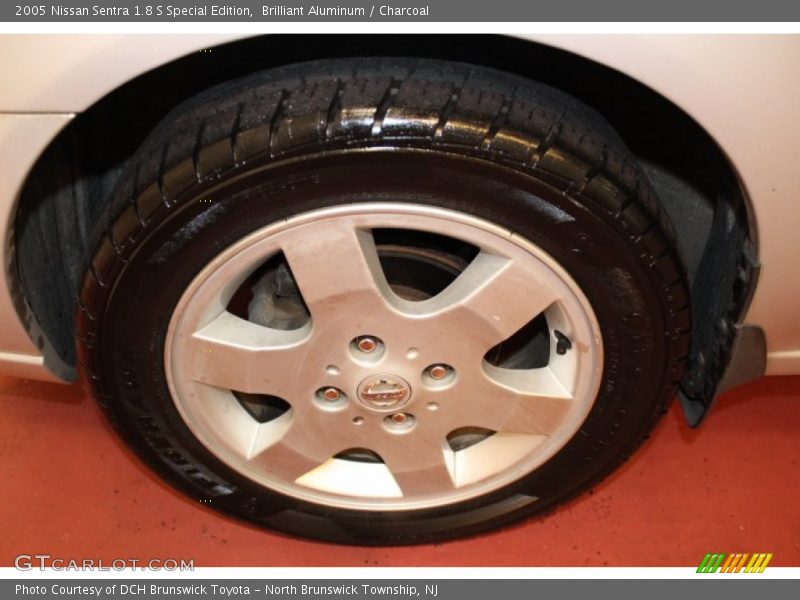 Brilliant Aluminum / Charcoal 2005 Nissan Sentra 1.8 S Special Edition