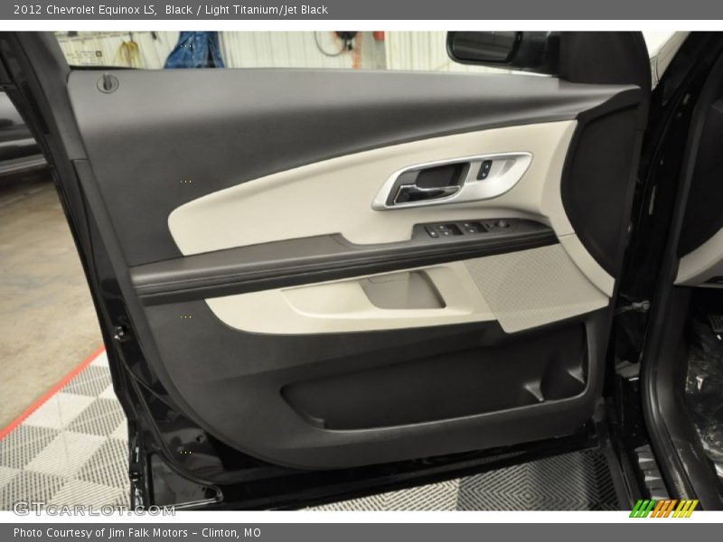 Black / Light Titanium/Jet Black 2012 Chevrolet Equinox LS