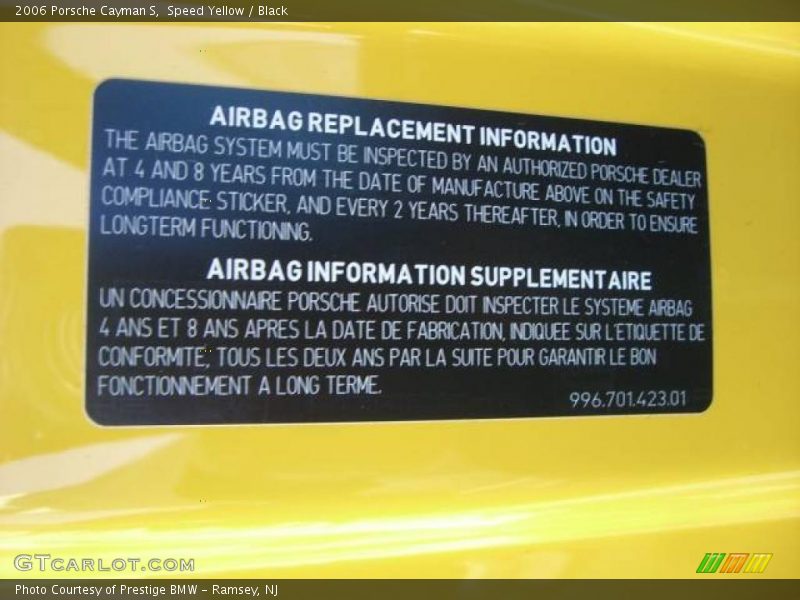 Speed Yellow / Black 2006 Porsche Cayman S