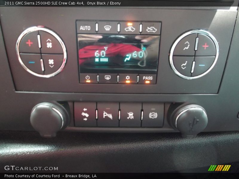 Onyx Black / Ebony 2011 GMC Sierra 2500HD SLE Crew Cab 4x4