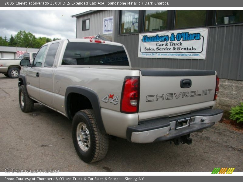 Sandstone Metallic / Dark Charcoal 2005 Chevrolet Silverado 2500HD LS Extended Cab 4x4