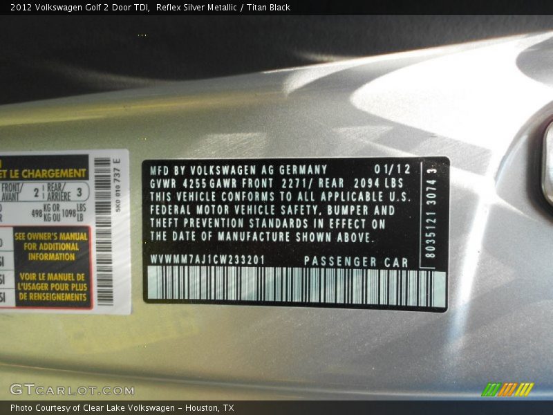 Reflex Silver Metallic / Titan Black 2012 Volkswagen Golf 2 Door TDI
