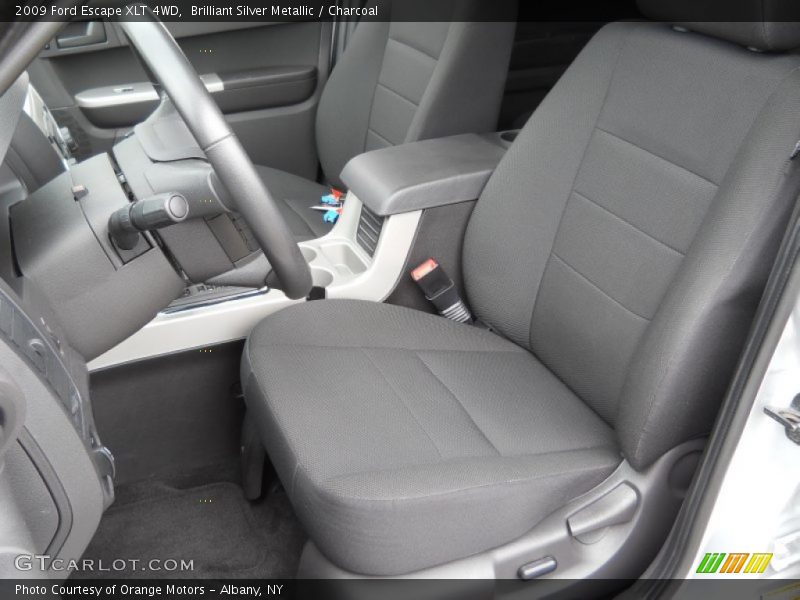 Brilliant Silver Metallic / Charcoal 2009 Ford Escape XLT 4WD
