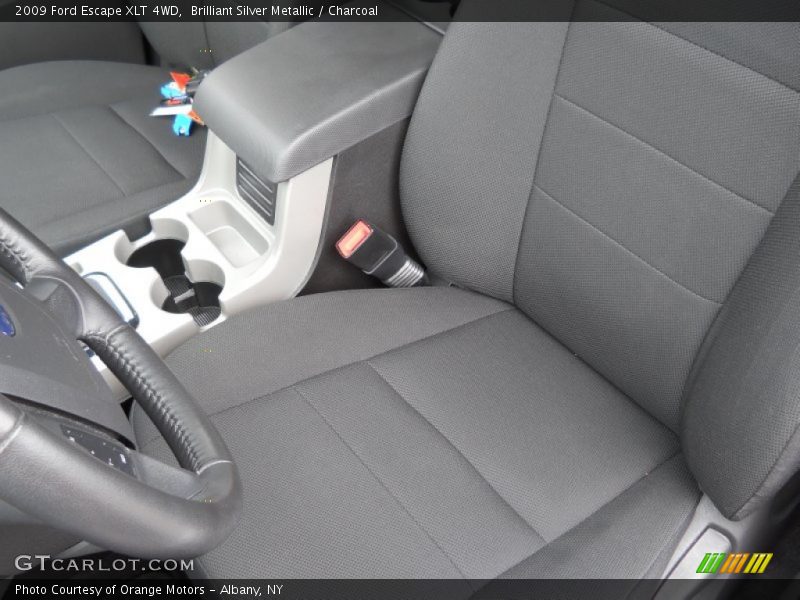 Brilliant Silver Metallic / Charcoal 2009 Ford Escape XLT 4WD