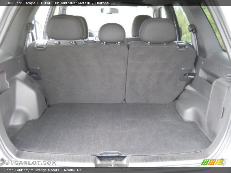 Brilliant Silver Metallic / Charcoal 2009 Ford Escape XLT 4WD