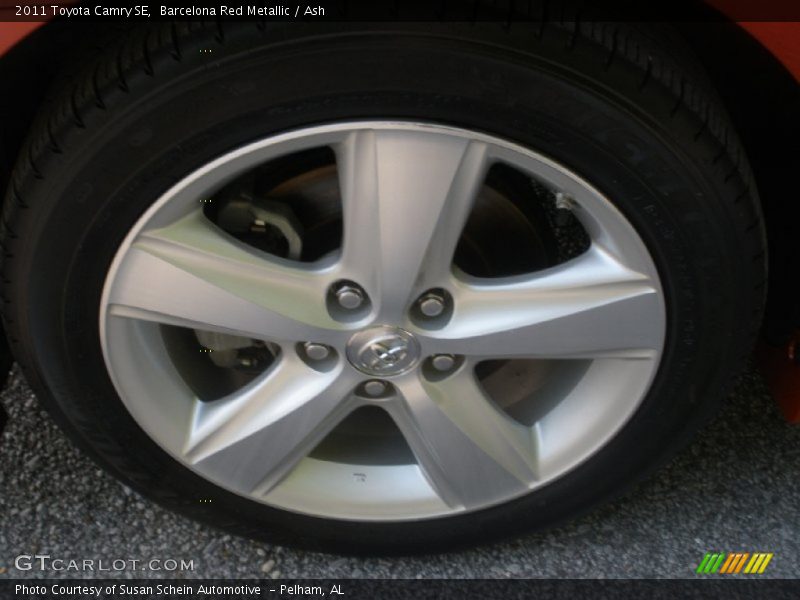 Barcelona Red Metallic / Ash 2011 Toyota Camry SE