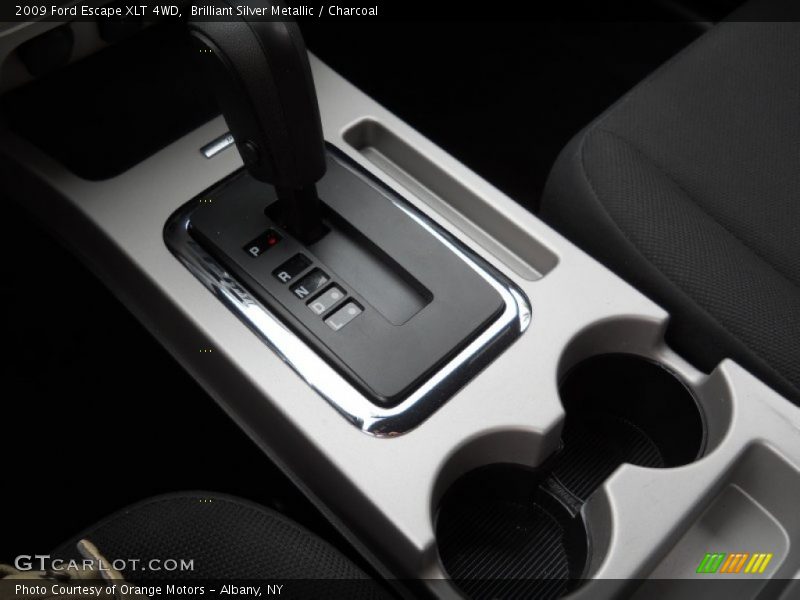 Brilliant Silver Metallic / Charcoal 2009 Ford Escape XLT 4WD