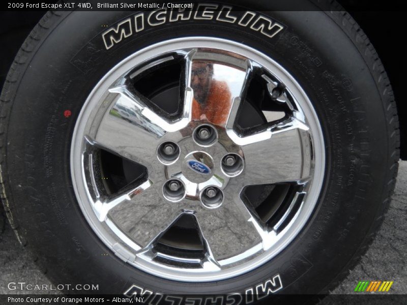 Brilliant Silver Metallic / Charcoal 2009 Ford Escape XLT 4WD