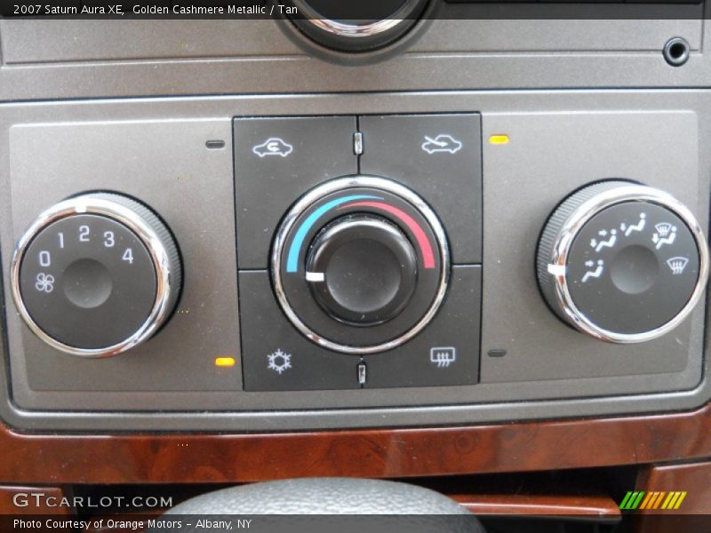 Golden Cashmere Metallic / Tan 2007 Saturn Aura XE