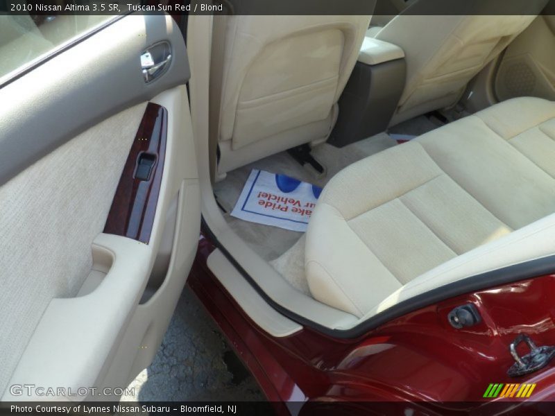 Tuscan Sun Red / Blond 2010 Nissan Altima 3.5 SR