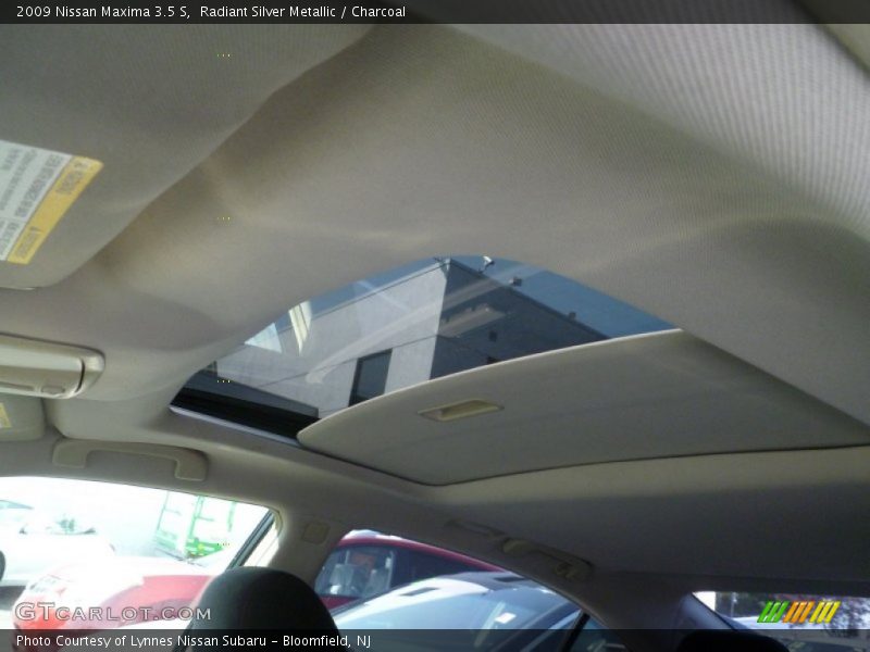 Radiant Silver Metallic / Charcoal 2009 Nissan Maxima 3.5 S