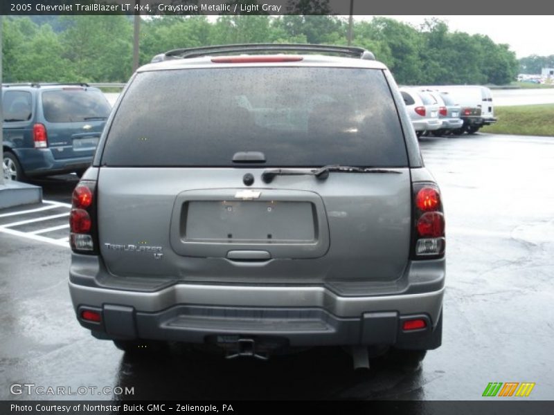 Graystone Metallic / Light Gray 2005 Chevrolet TrailBlazer LT 4x4