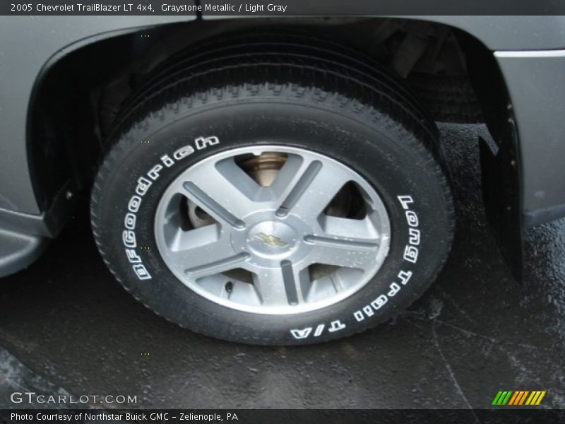Graystone Metallic / Light Gray 2005 Chevrolet TrailBlazer LT 4x4