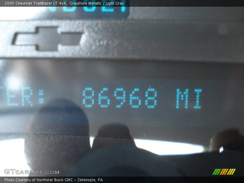 Graystone Metallic / Light Gray 2005 Chevrolet TrailBlazer LT 4x4
