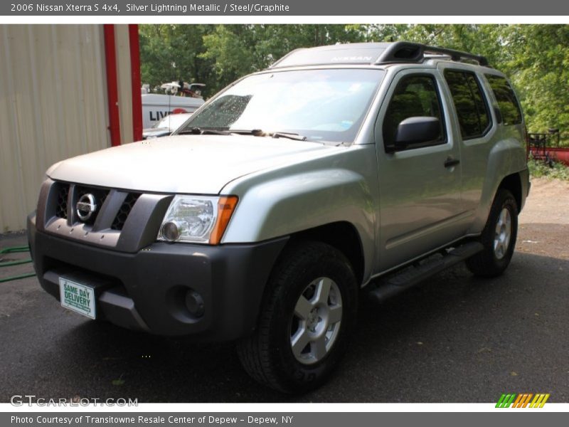 Silver Lightning Metallic / Steel/Graphite 2006 Nissan Xterra S 4x4