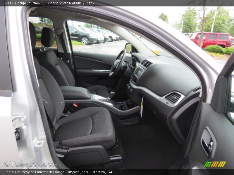 Bright Silver Metallic / Black 2012 Dodge Journey SE