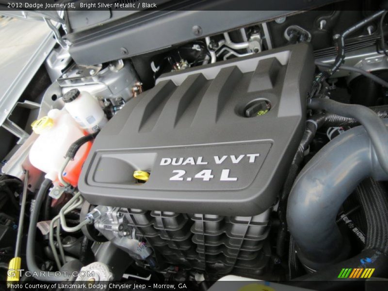 Bright Silver Metallic / Black 2012 Dodge Journey SE