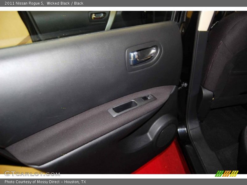 Wicked Black / Black 2011 Nissan Rogue S