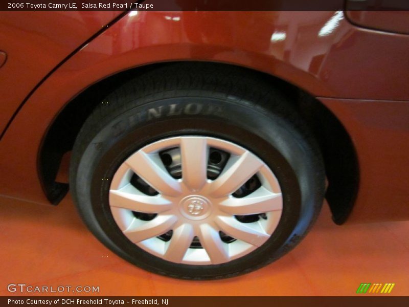 Salsa Red Pearl / Taupe 2006 Toyota Camry LE