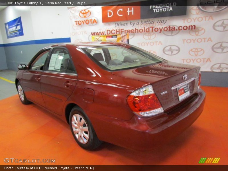 Salsa Red Pearl / Taupe 2006 Toyota Camry LE