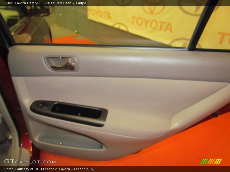 Salsa Red Pearl / Taupe 2006 Toyota Camry LE