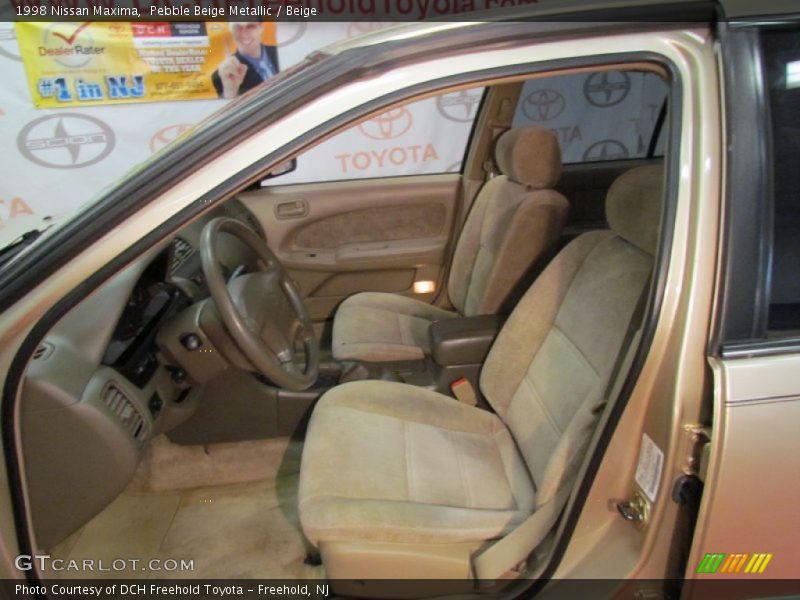 Pebble Beige Metallic / Beige 1998 Nissan Maxima