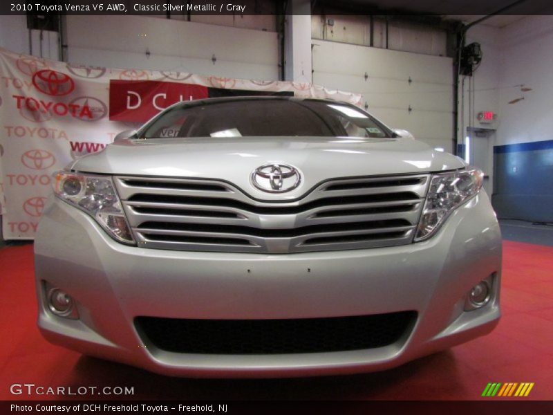 Classic Silver Metallic / Gray 2010 Toyota Venza V6 AWD