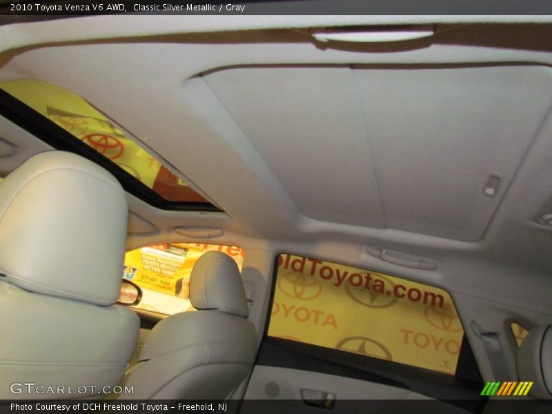 Classic Silver Metallic / Gray 2010 Toyota Venza V6 AWD