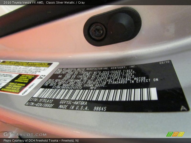 Classic Silver Metallic / Gray 2010 Toyota Venza V6 AWD