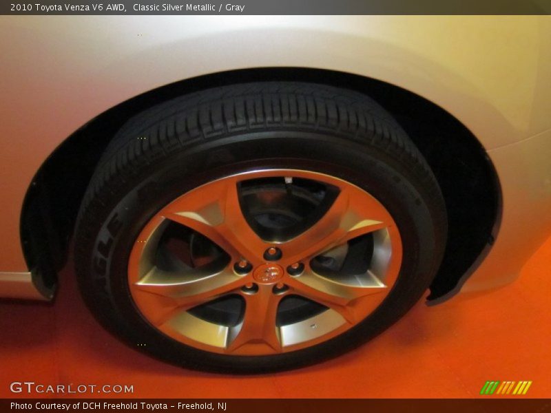 Classic Silver Metallic / Gray 2010 Toyota Venza V6 AWD
