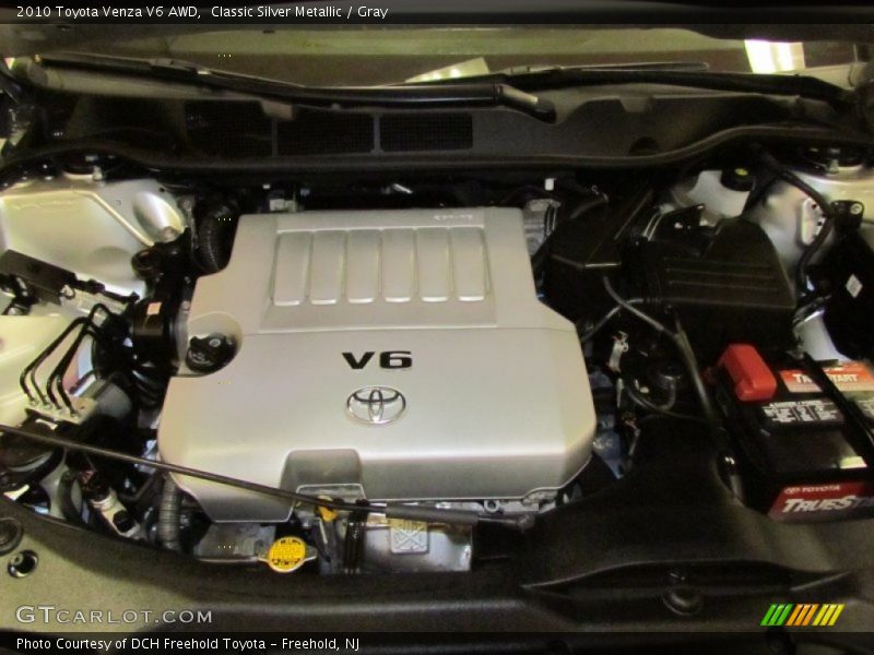 Classic Silver Metallic / Gray 2010 Toyota Venza V6 AWD