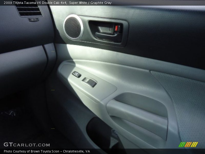 Super White / Graphite Gray 2009 Toyota Tacoma V6 Double Cab 4x4