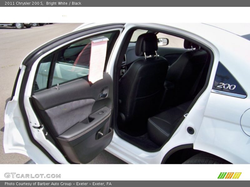 Bright White / Black 2011 Chrysler 200 S