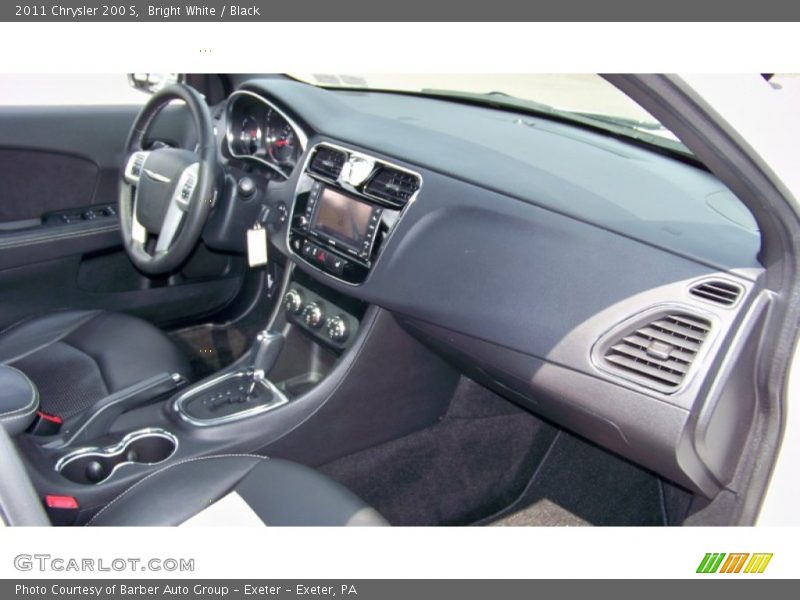 Bright White / Black 2011 Chrysler 200 S