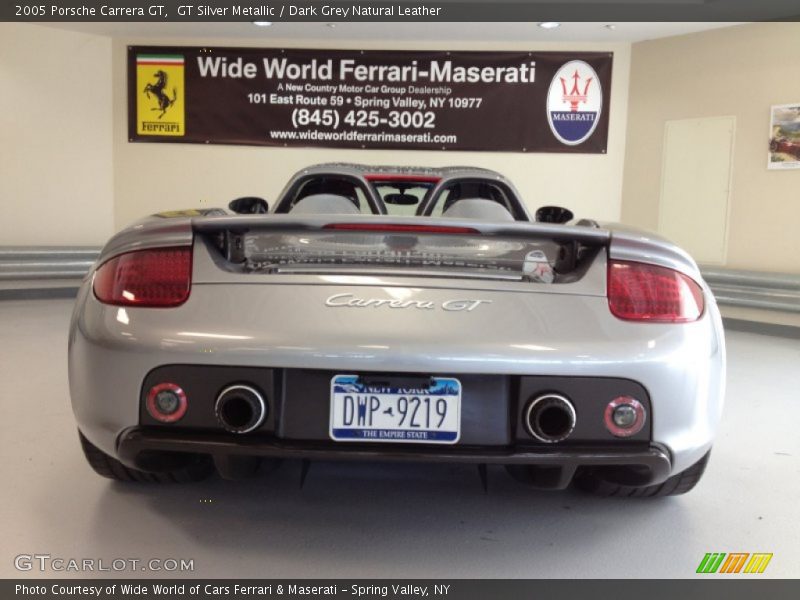 GT Silver Metallic / Dark Grey Natural Leather 2005 Porsche Carrera GT