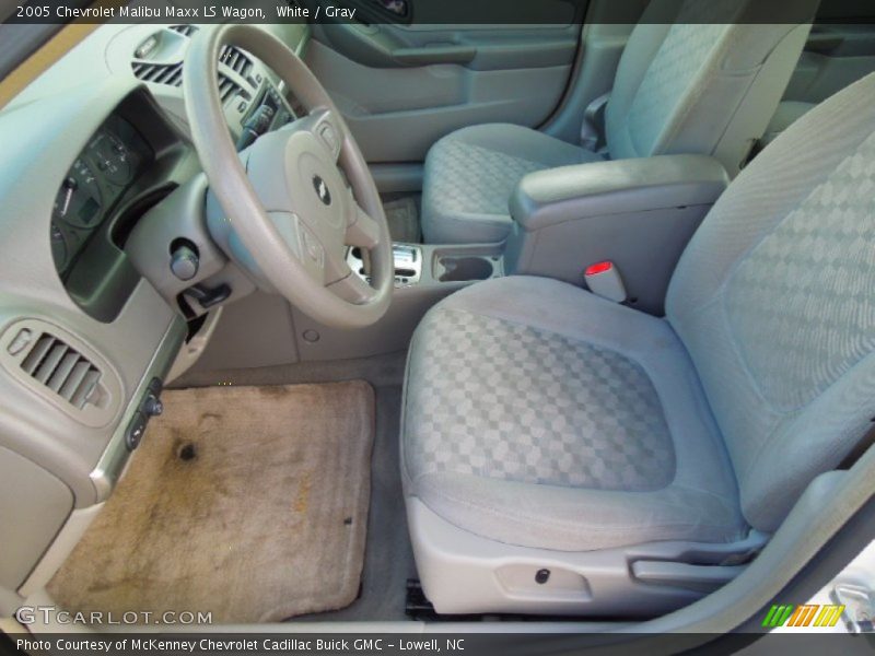 White / Gray 2005 Chevrolet Malibu Maxx LS Wagon