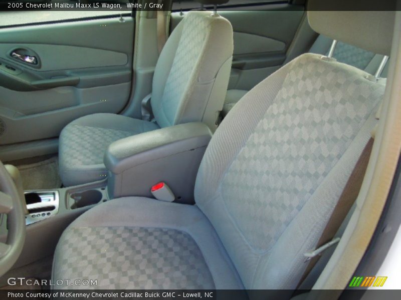 White / Gray 2005 Chevrolet Malibu Maxx LS Wagon