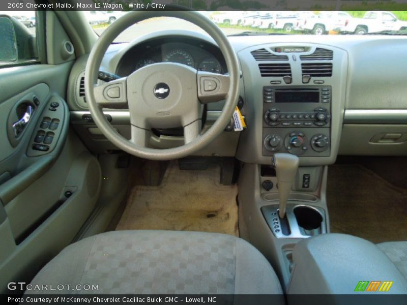 White / Gray 2005 Chevrolet Malibu Maxx LS Wagon