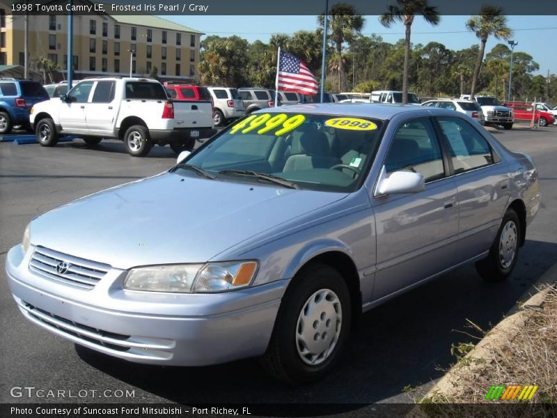 Frosted Iris Pearl / Gray 1998 Toyota Camry LE